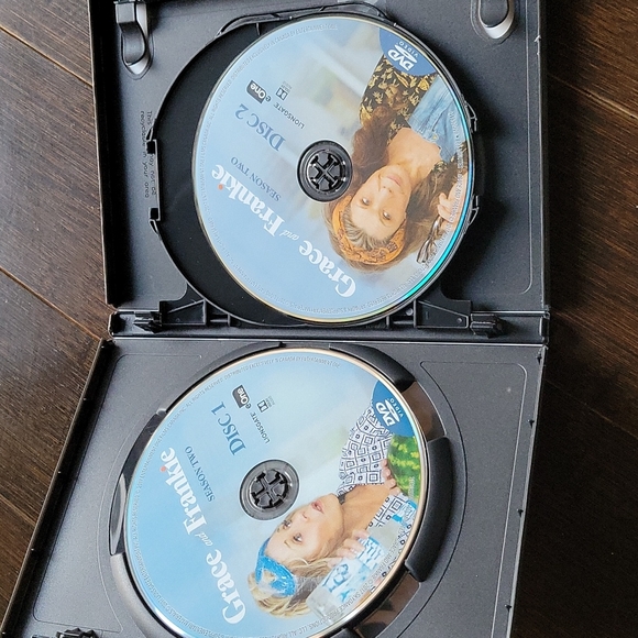 🔥3/$15 Grace and Frankie Season 2 - Picture 3 of 4